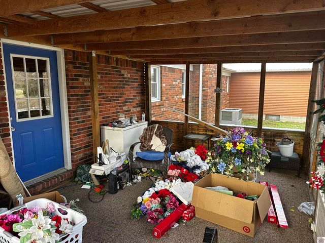 4172 State Route 303, Mayfield, KY 42066