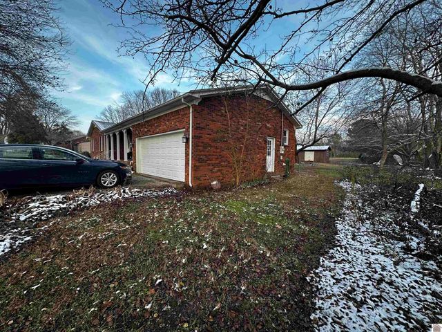 4172 State Route 303, Mayfield, KY 42066