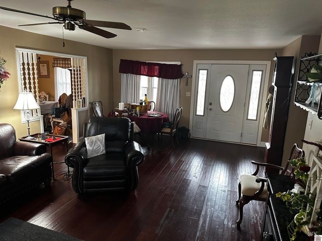 4172 State Route 303, Mayfield, KY 42066