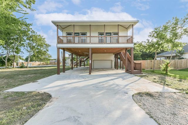 3420 Sunrise Drive, Shoreacres, TX 77571