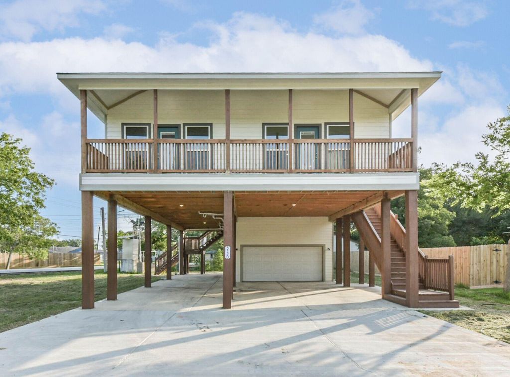 3420 Sunrise Drive, Shoreacres, TX 77571