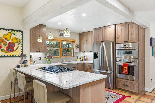 310 Calle Estado, Santa Fe, NM 87501