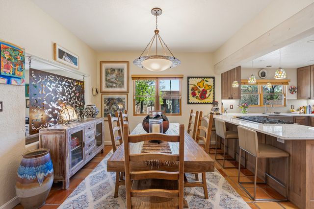 310 Calle Estado, Santa Fe, NM 87501