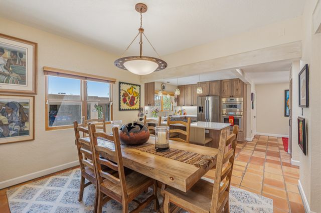 310 Calle Estado, Santa Fe, NM 87501