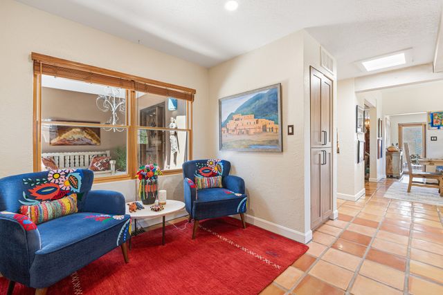 310 Calle Estado, Santa Fe, NM 87501