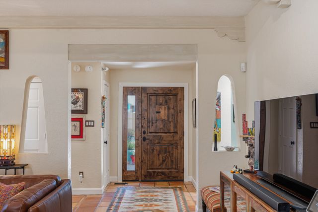 310 Calle Estado, Santa Fe, NM 87501