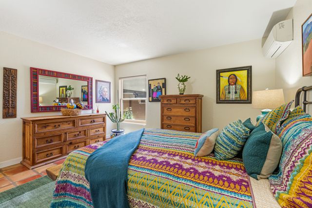 310 Calle Estado, Santa Fe, NM 87501