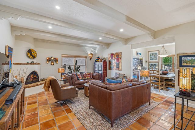 310 Calle Estado, Santa Fe, NM 87501