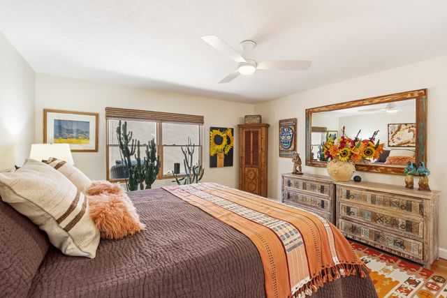 310 Calle Estado, Santa Fe, NM 87501