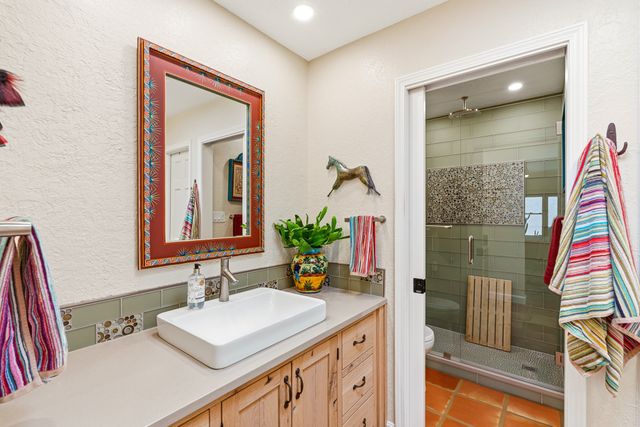 310 Calle Estado, Santa Fe, NM 87501