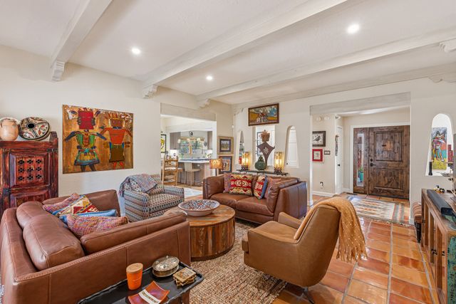 310 Calle Estado, Santa Fe, NM 87501
