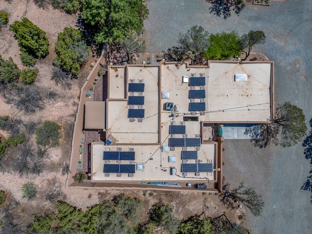 310 Calle Estado, Santa Fe, NM 87501