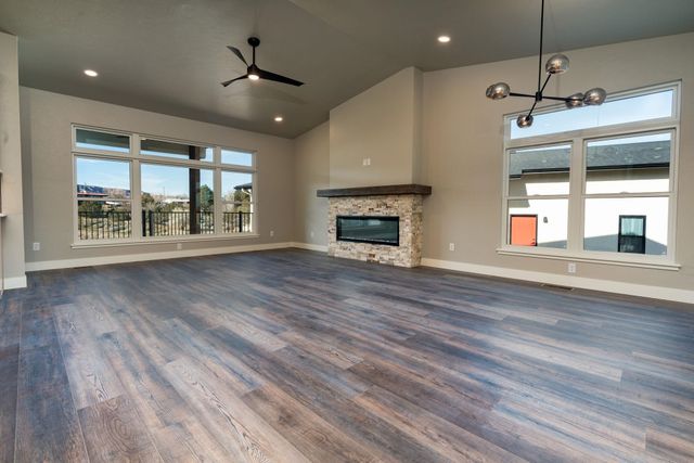 2280 Holy Cross Court, Grand Junction, CO 81507