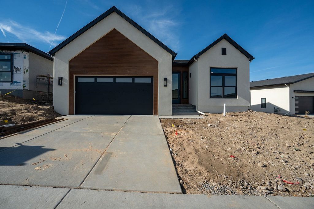 2280 Holy Cross Court, Grand Junction, CO 81507