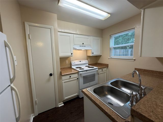 10450 E Northwest Highway 103, Dallas, TX 75238
