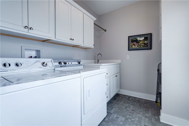 38 Wren Field Lane, Pittsford, NY 14534