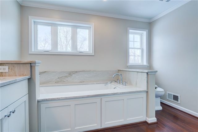 38 Wren Field Lane, Pittsford, NY 14534