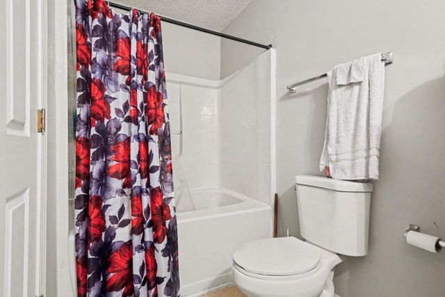 5330 Creekview Lane, Morrow, GA 30260