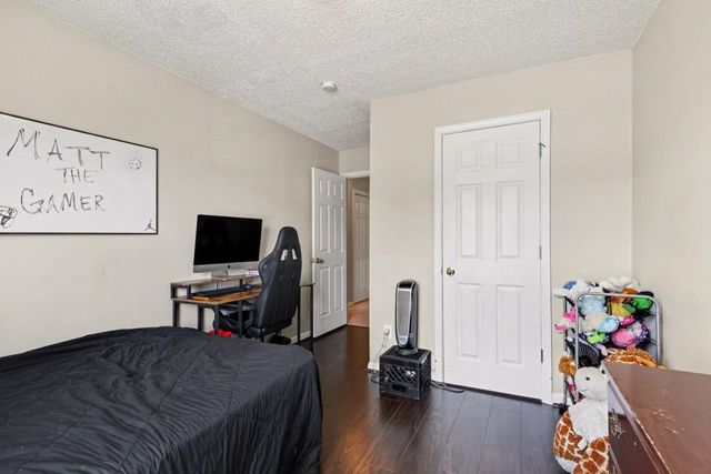 5330 Creekview Lane, Morrow, GA 30260