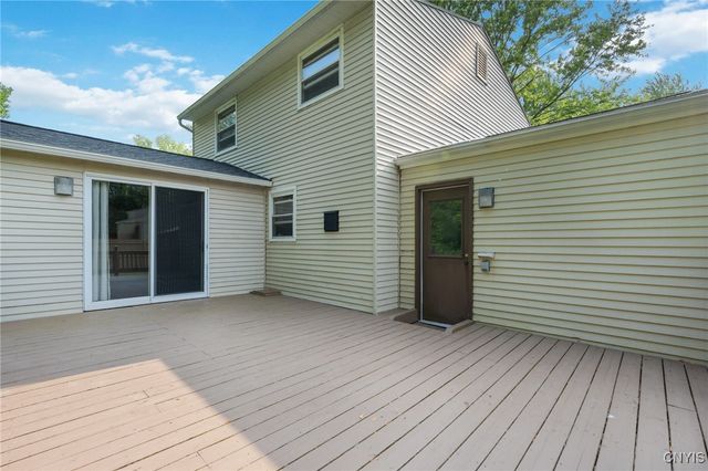 4287 Stepping Stone Lane, Clay, NY 13090