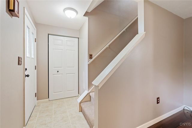 4287 Stepping Stone Lane, Clay, NY 13090