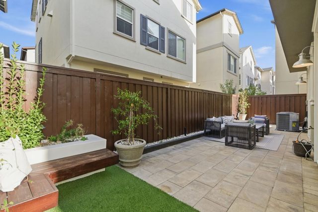 9065 Tallship Way, Newark, CA 94560