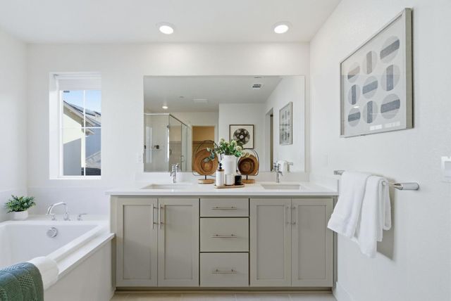 9065 Tallship Way, Newark, CA 94560