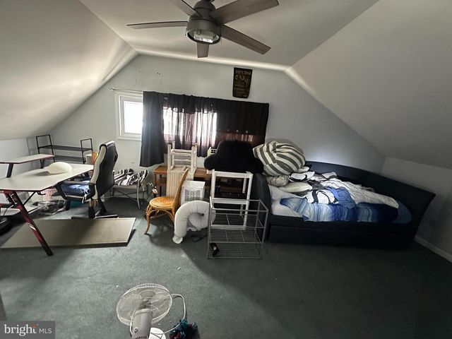 56 GOLDENRIDGE DR, Levittown, PA 19057