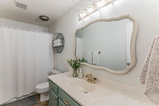 332 Lindenwood Lane S, Hewitt, TX 76643