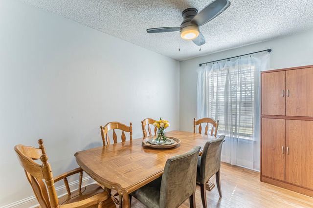 332 Lindenwood Lane S, Hewitt, TX 76643