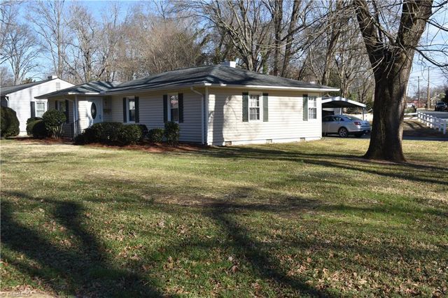 1115 E Willowbrook Drive, Burlington, NC 27215