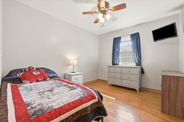2117 AVENUE L, Council Bluffs, IA 51501