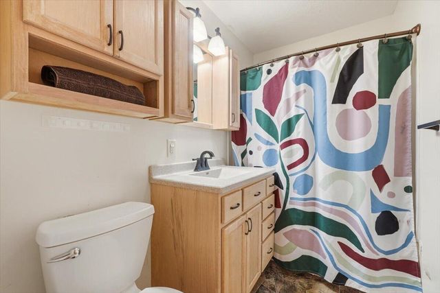 2117 AVENUE L, Council Bluffs, IA 51501