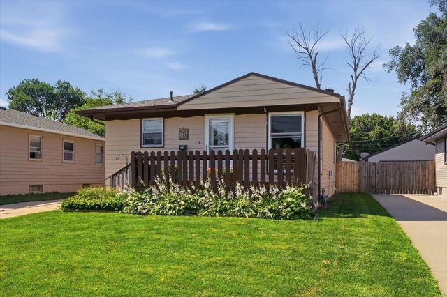 2117 AVENUE L, Council Bluffs, IA 51501