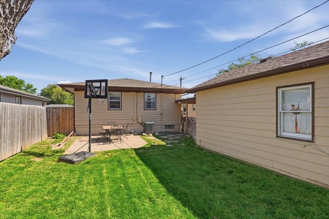 2117 AVENUE L, Council Bluffs, IA 51501