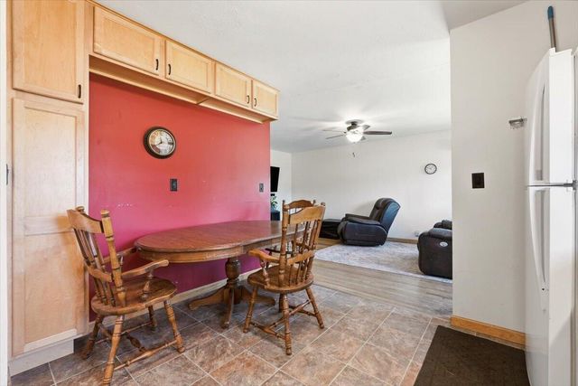 2117 AVENUE L, Council Bluffs, IA 51501