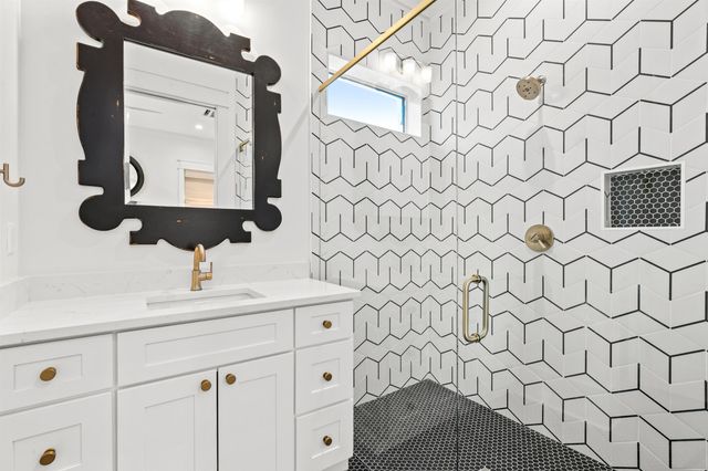 306 W Park Place Avenue, Inlet Beach, FL 32461