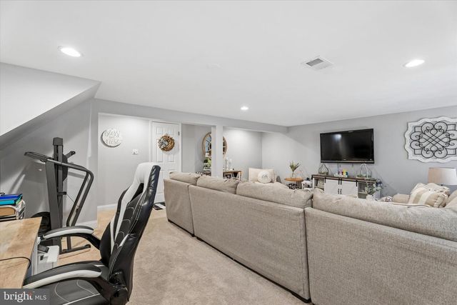 249 GLEAVES RD, Springfield, PA 19064