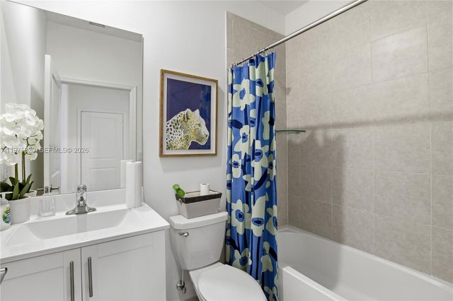 13319 SW 184th Ter, Miami, FL 33177