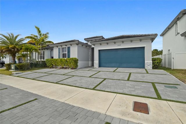 13319 SW 184th Ter, Miami, FL 33177