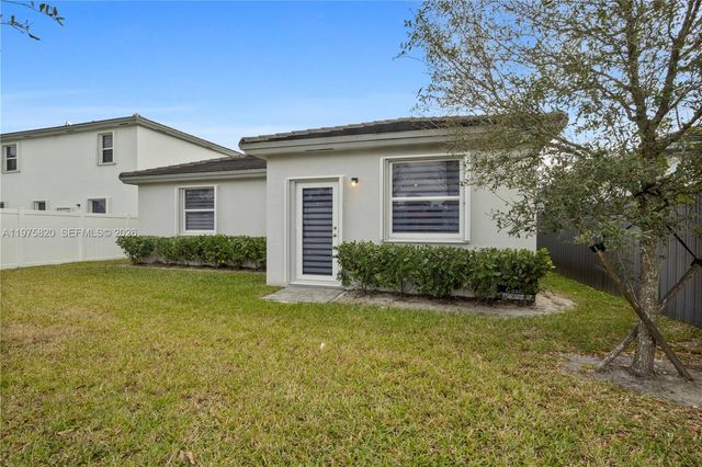 13319 SW 184th Ter, Miami, FL 33177