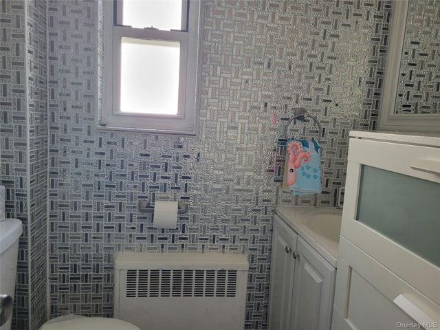 1637 W 2nd Street, Brooklyn, NY 11223