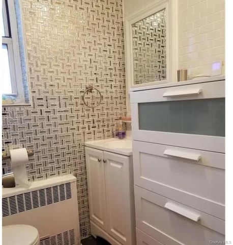 1637 W 2nd Street, Brooklyn, NY 11223