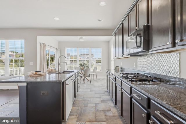 804 MILDENHALL CT, Purcellville, VA 20132