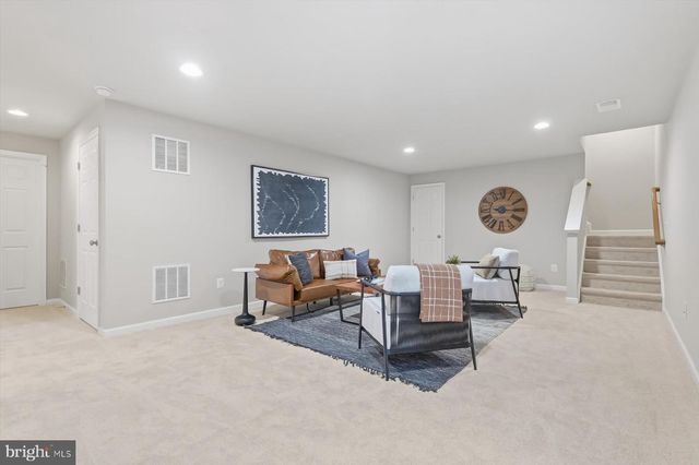 804 MILDENHALL CT, Purcellville, VA 20132