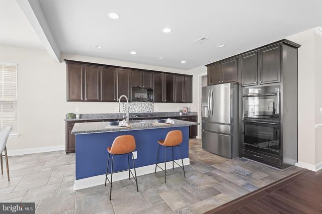 804 MILDENHALL CT, Purcellville, VA 20132