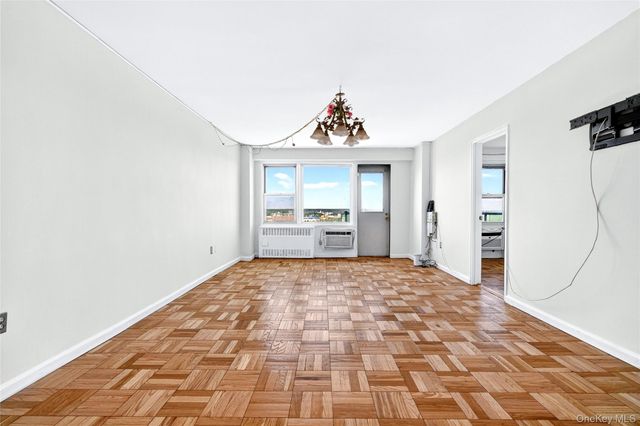 1841 Central Park Avenue 18A, Yonkers, NY 10710