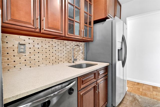 1841 Central Park Avenue 18A, Yonkers, NY 10710