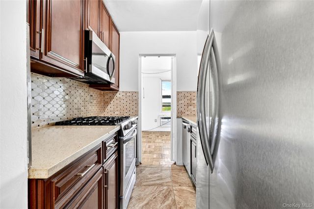 1841 Central Park Avenue 18A, Yonkers, NY 10710