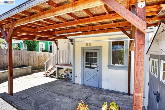 1328 E 25th St, Oakland, CA 94606
